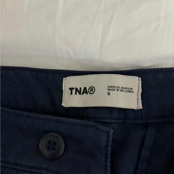 Aritzia Supply Cargo Pant - Picture 6 of 6